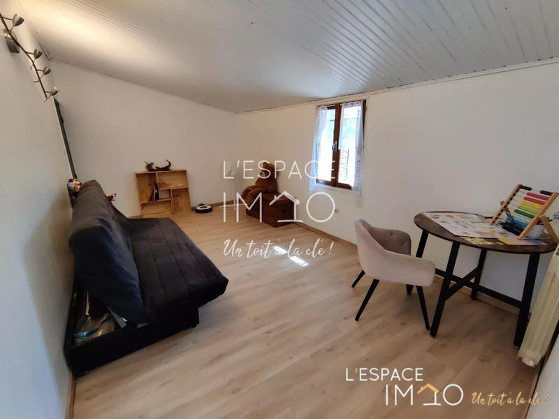 Appartement - 125 m² - 5 pièces