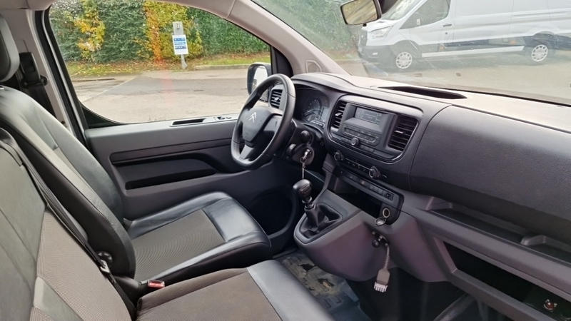 Citroën Jumpy Fourgon m bluehdi 100 ss bvm6 club