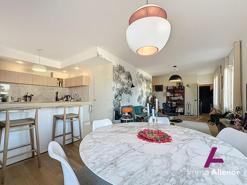 Appartement - 128 m² - 5 pièces