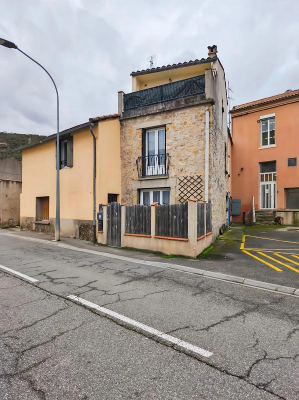 Maison - 170 m² - 8 pièces