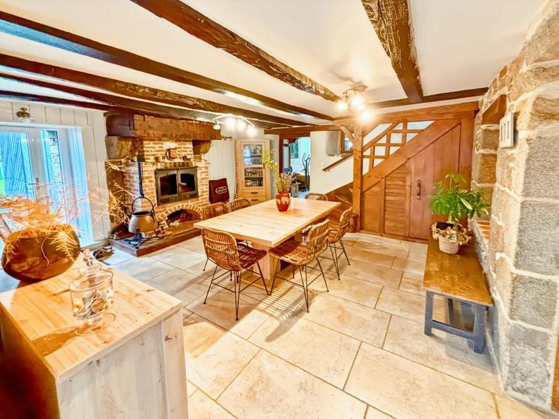 Maison - 140 m² - 5 pièces