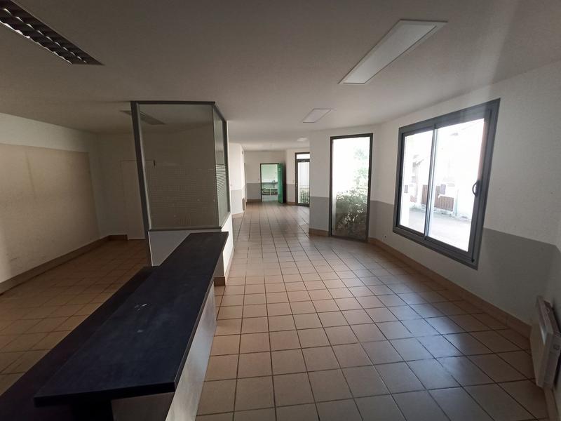 Fonds de commerce - 425 m²