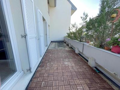 Appartement - 81 m² - 4 pièces