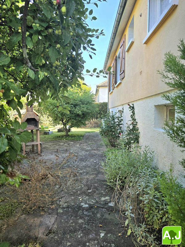 Maison traditionnelle - 72 m² - 5 pièces