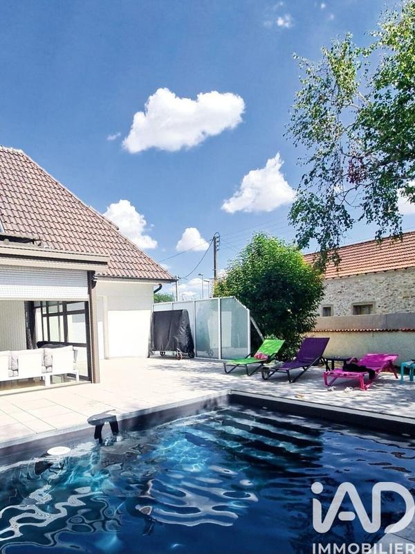 Maison - 235 m² - 6 pièces