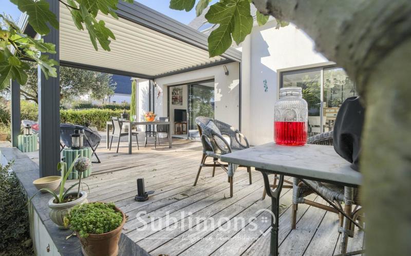 Maison - 122 m² - 6 pièces