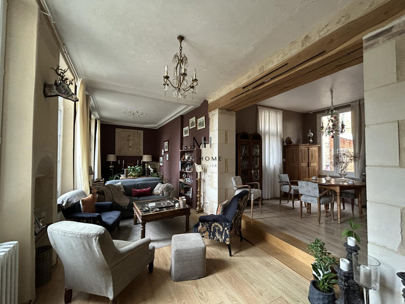 Maison - 183 m² - 8 pièces