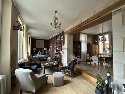 Maison - 183 m² - 8 pièces