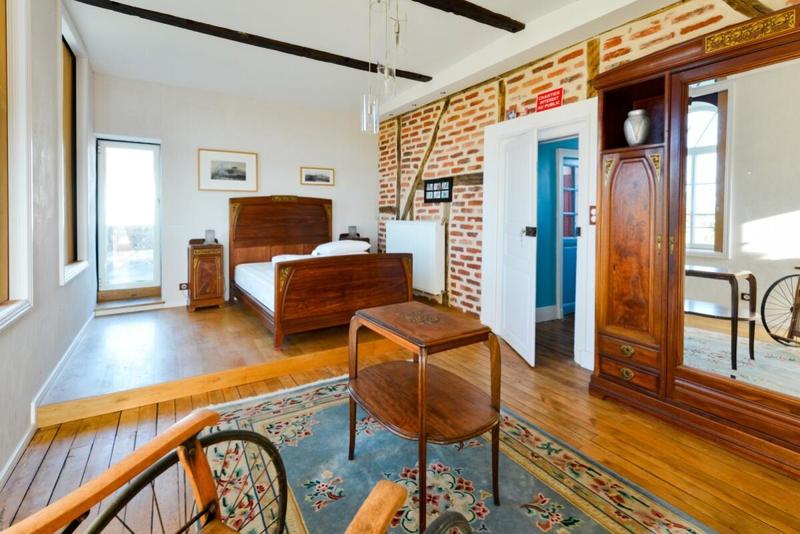 Maison - 297 m² - 11 pièces