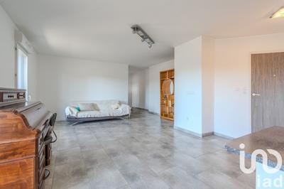 Appartement - 99 m² - 4 pièces