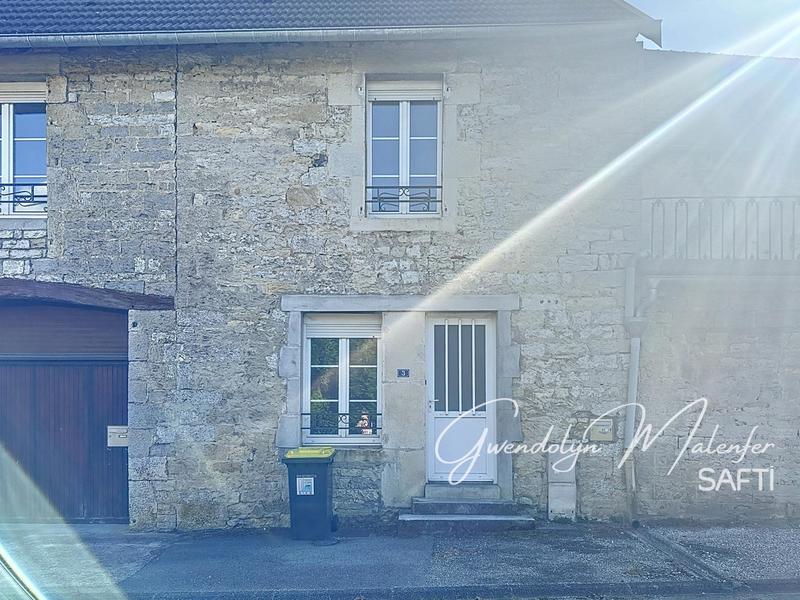 Maison - 99 m² - 4 pièces