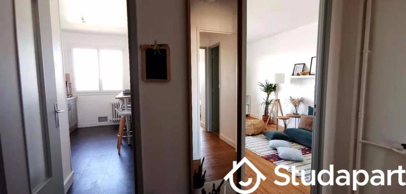 Chambre - 12 m² - 1 pièce