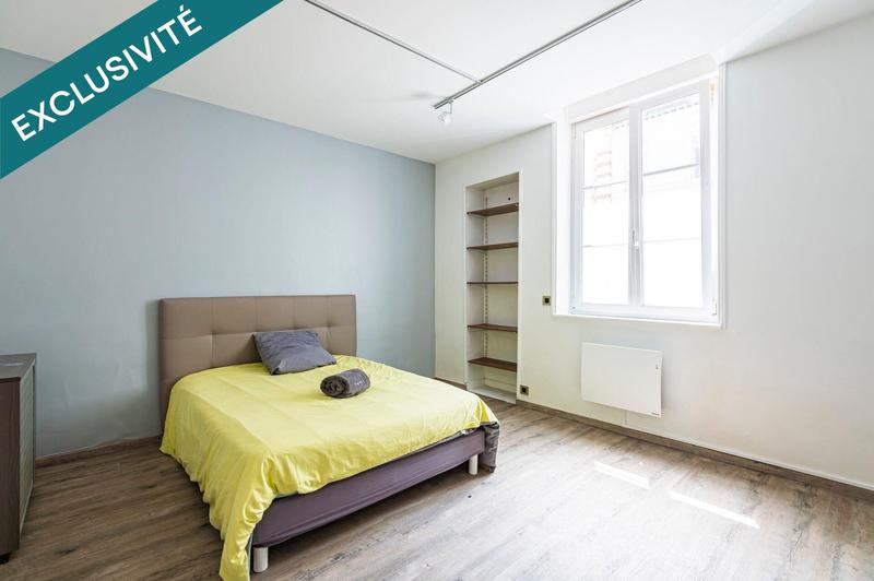 Maison - 196 m² - 8 pièces