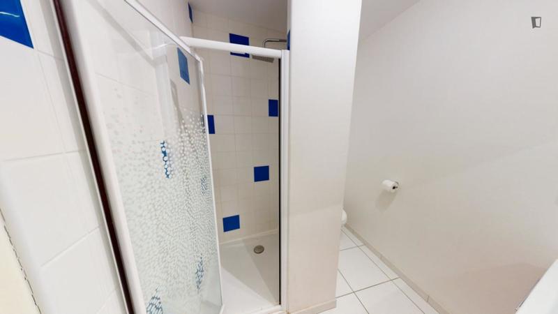 Chambre - 14 m² - 6 pièces