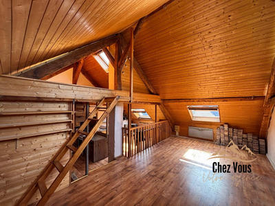 Maison - 161 m² - 8 pièces