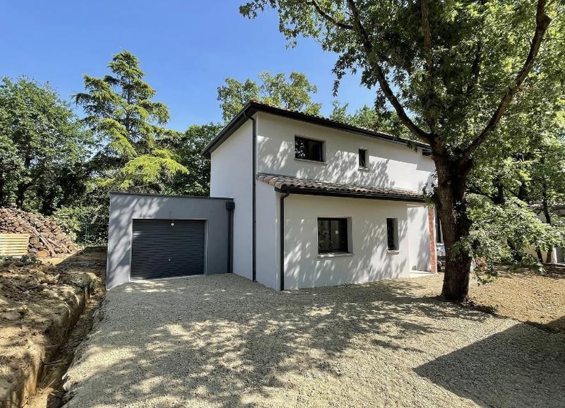 Maison - 95 m² - 4 pièces