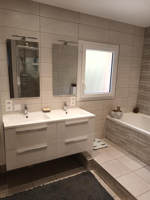 Maison chambre d'hôtes - 200 m² - 8 pièces