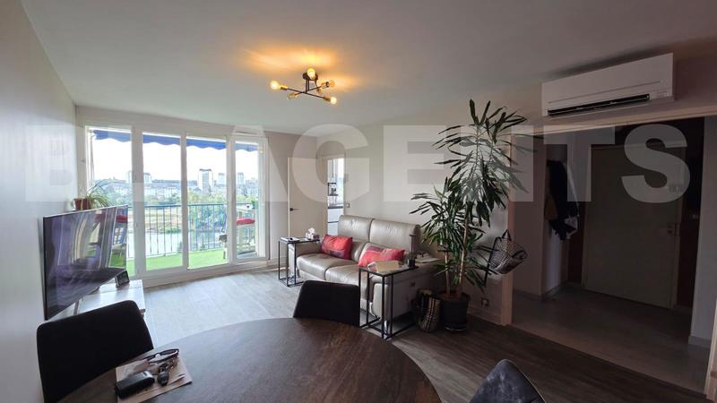 Appartement - 89 m² - 5 pièces