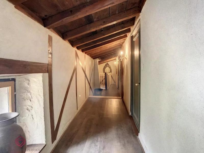 Maison en pierre - 170 m² - 5 pièces