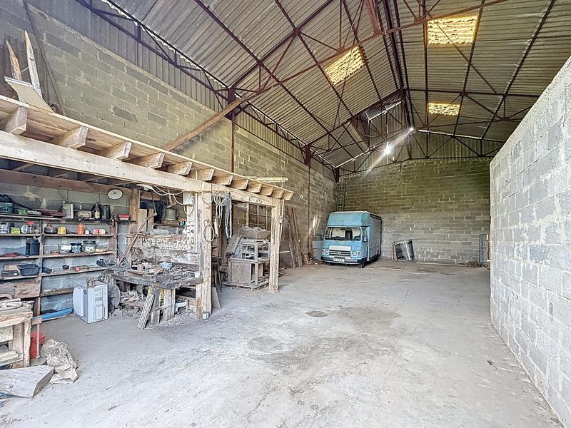 Maison - 217 m² - 6 pièces