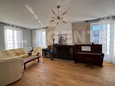 Maison bourgeoise - 152 m² - 7 pièces