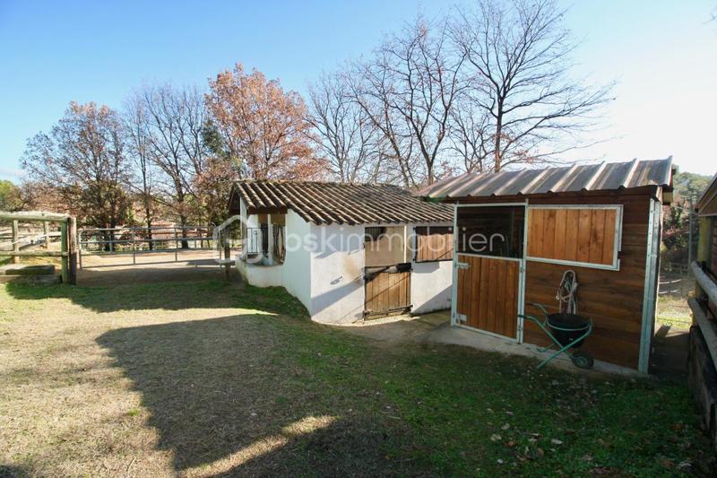 Propriété - 314 m² - 10 pièces