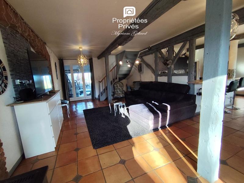 Maison - 287 m² - 10 pièces