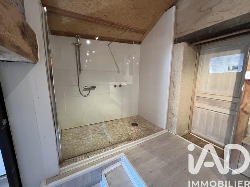 Maison - 220 m² - 5 pièces