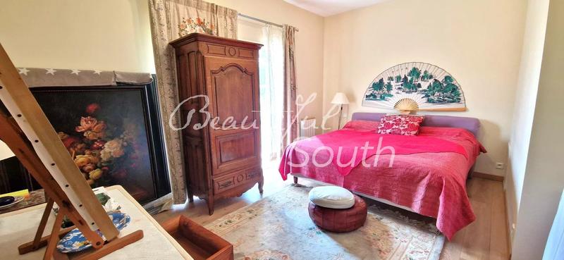 Villa - 210 m² - 6 pièces