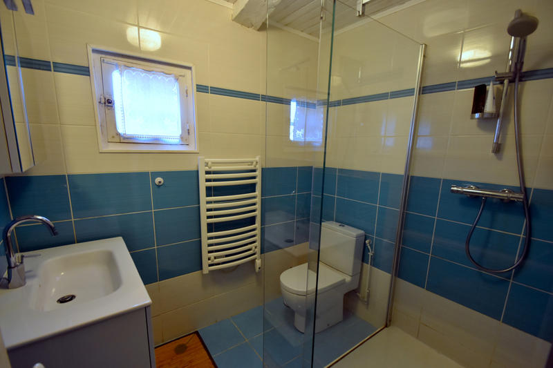 Maison - 270 m² - 8 pièces