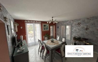 Maison - 222 m² - 7 pièces