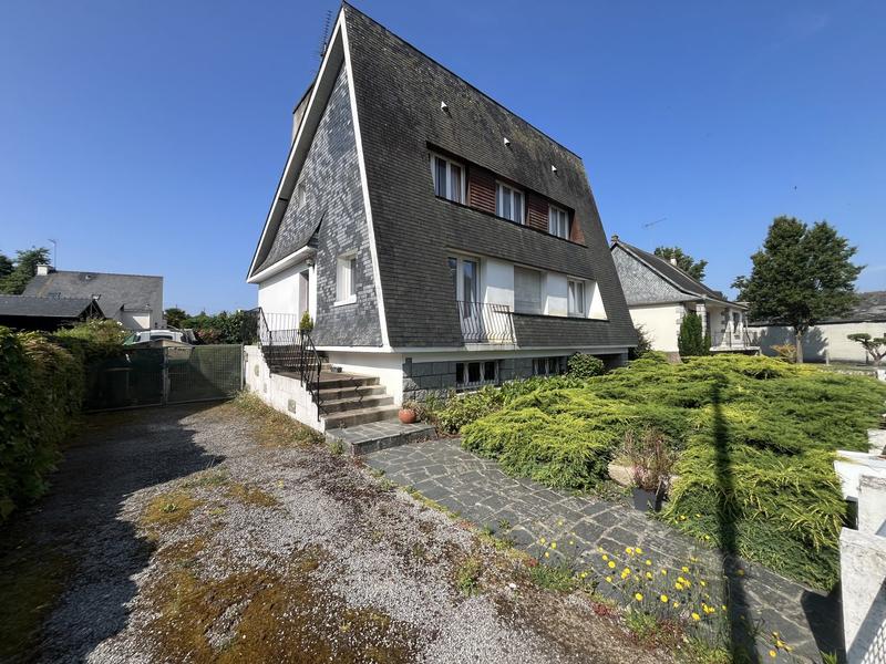 Maison - 135 m² - 8 pièces