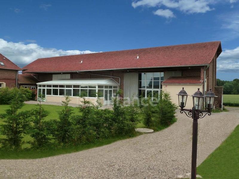 Maison - 550 m² - 5 pièces