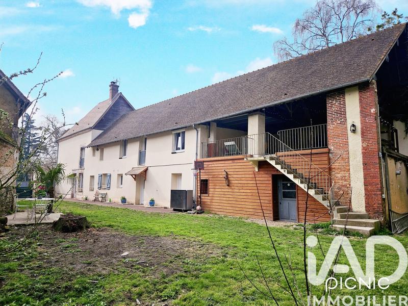 Maison - 202 m² - 7 pièces