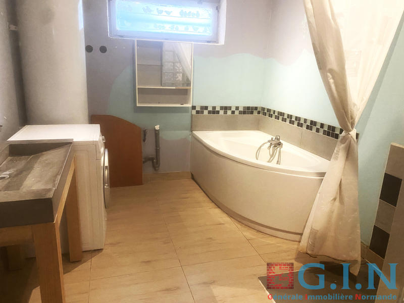 Maison - 170 m² - 9 pièces