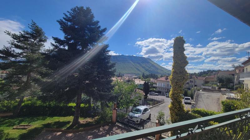 Maison - 166 m² - 7 pièces