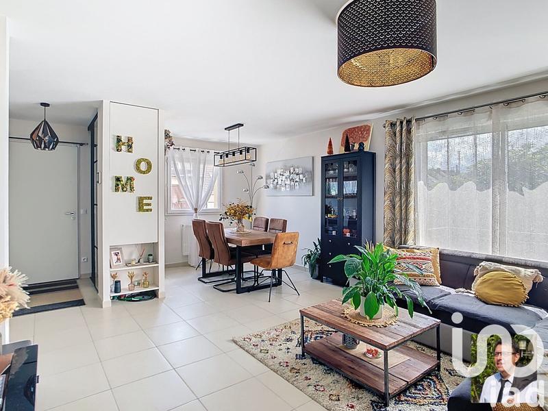 Maison - 91 m² - 5 pièces