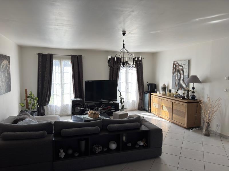 Maison contemporaine - 156 m² - 45 pièces