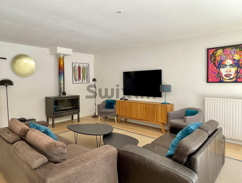 Maison - 180 m² - 6 pièces