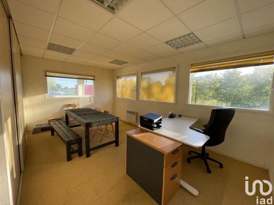 Bureau - 84 m²