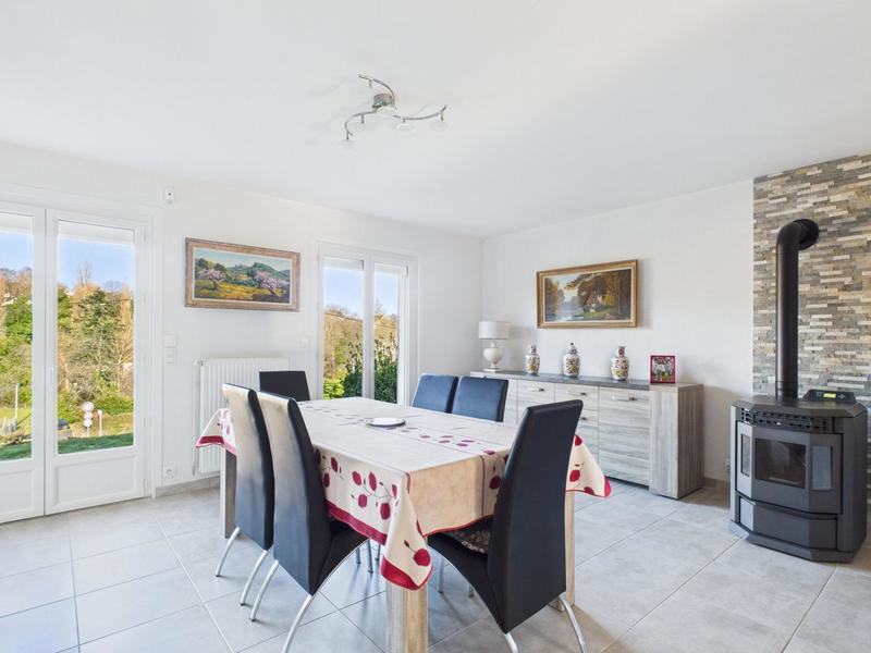 Villa - 185 m² - 11 pièces