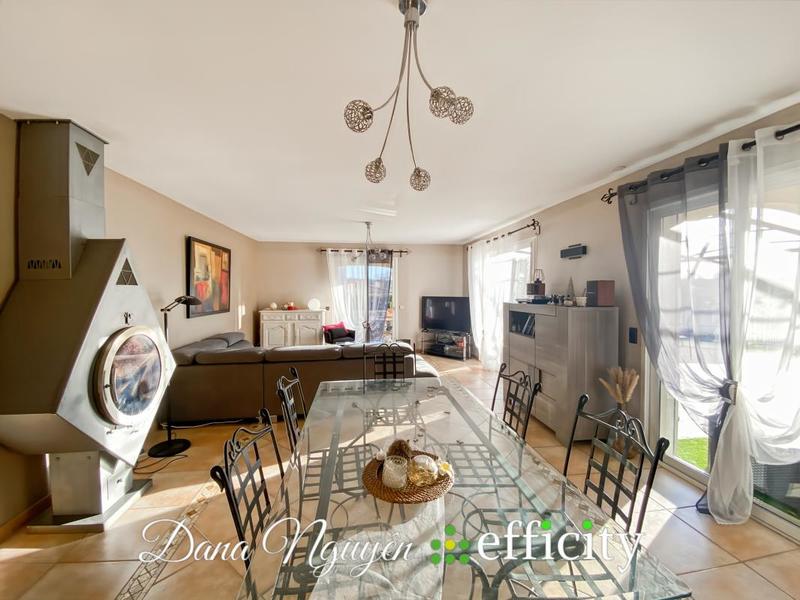 Villa - 176 m² - 8 pièces