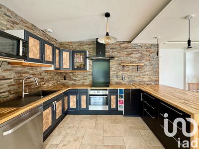 Maison - 161 m² - 5 pièces