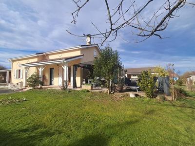 Maison - 158 m² - 6 pièces