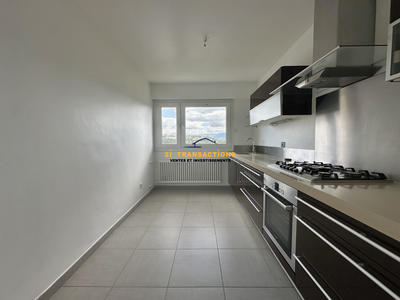 Appartement - 79 m² - 4 pièces