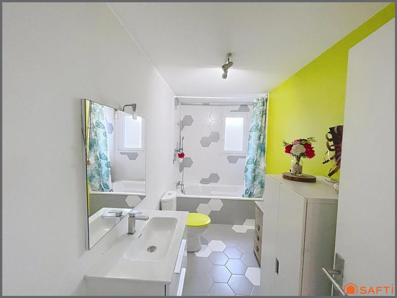 Maison - 159 m² - 9 pièces