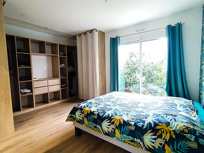 Maison contemporaine - 178 m² - 8 pièces