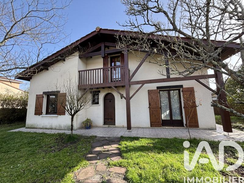 Maison - 92 m² - 4 pièces