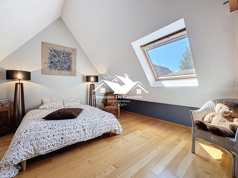 Maison - 266 m² - 8 pièces