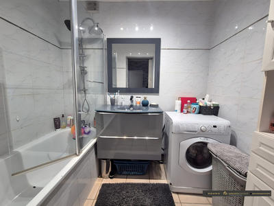 Appartement - 79 m² - 4 pièces